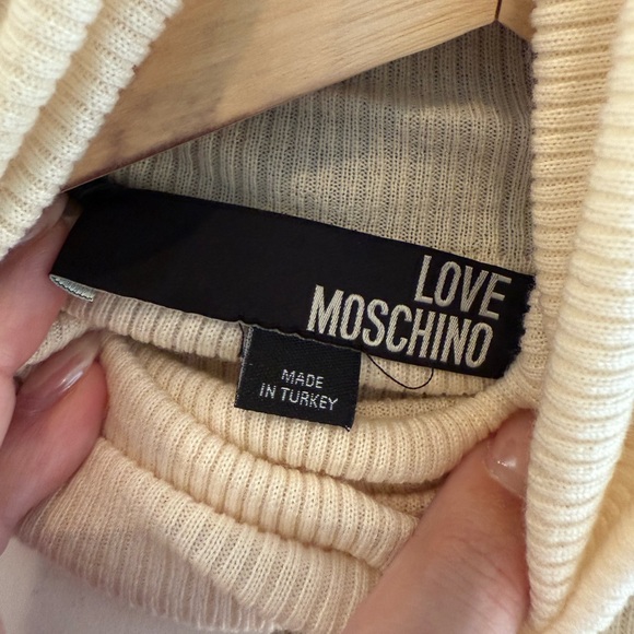 LOVE MOSCHINO - Picture 11 of 11
